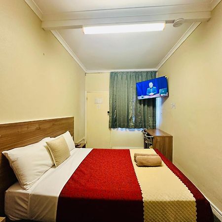 Wattle Tree Motel Кутамундра Экстерьер фото